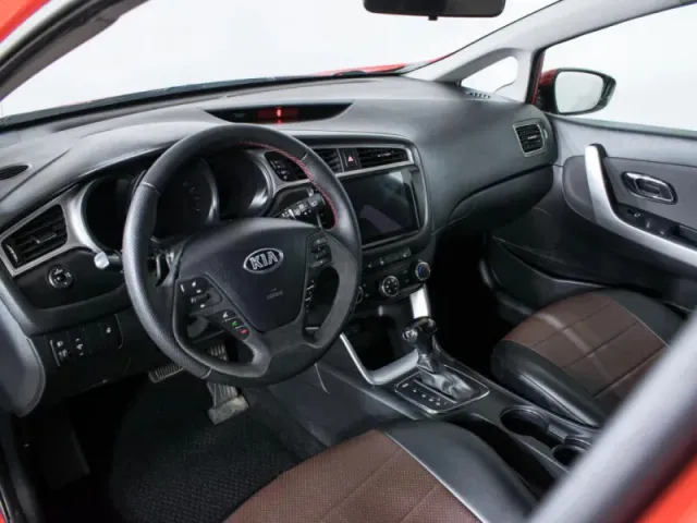Kia Ceed, II Рестайлинг — фото 15