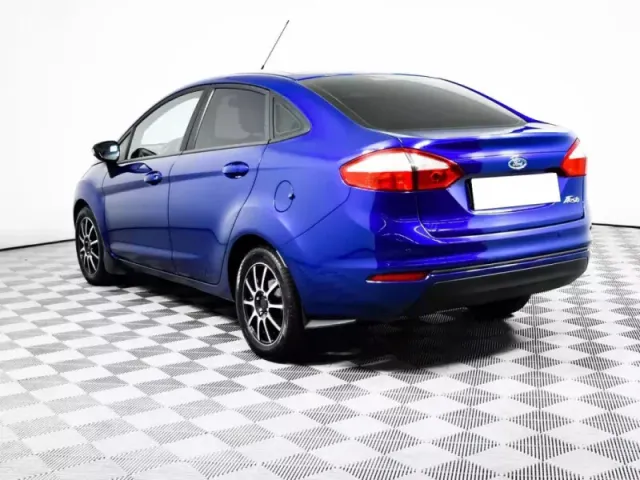 Ford Fiesta, Mk6 Рестайлинг — фото 6