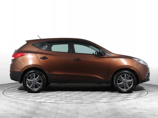 Hyundai ix35, I — фото 4