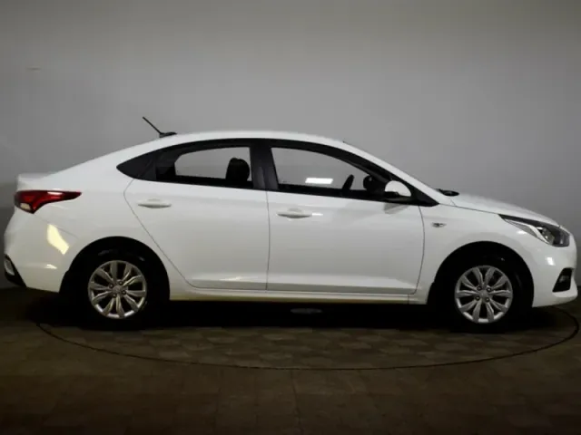 Hyundai Solaris, II — фото 3
