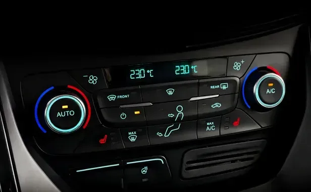 Ford Kuga, II Рестайлинг — фото 9