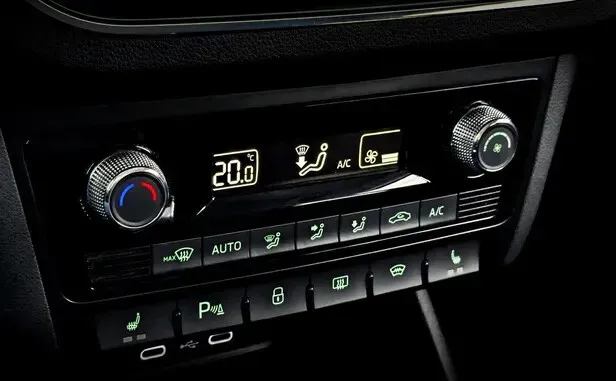 Skoda Rapid, II — фото 19
