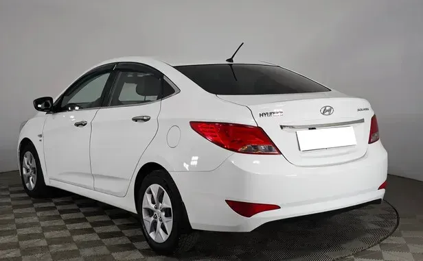 Hyundai Solaris, I Рестайлинг — фото 4