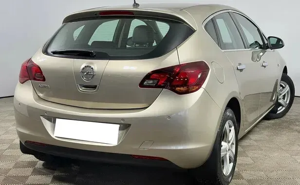 Opel Astra, J — фото 2