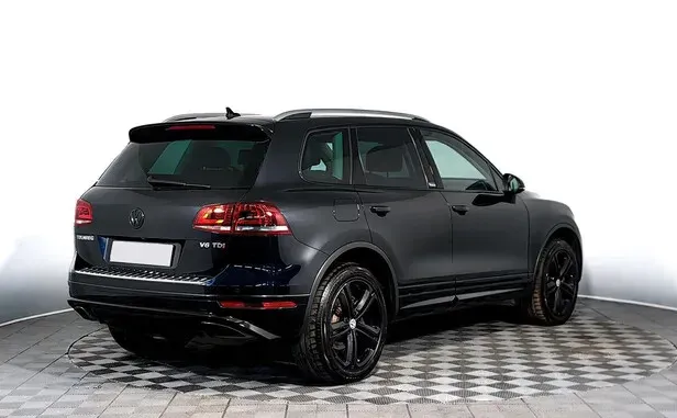 Volkswagen Touareg, II Рестайлинг — фото 2