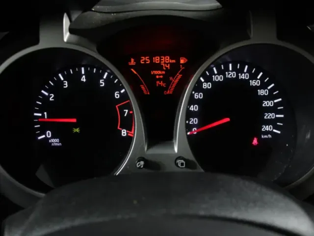 Nissan Juke, I Рестайлинг — фото 12