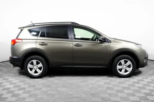 Toyota RAV4, IV (XA40) — фото 4