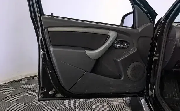 Renault Duster, I Рестайлинг — фото 9