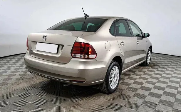 Volkswagen Polo, V Рестайлинг — фото 2