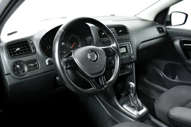 Volkswagen Polo, V Рестайлинг — фото 13