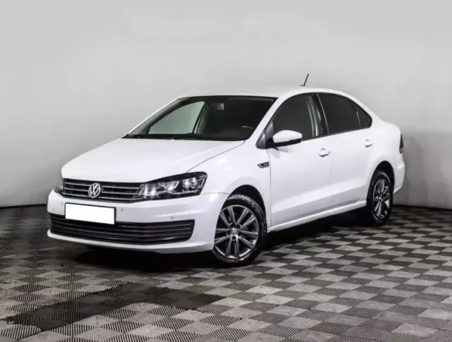 Volkswagen Polo, V Рестайлинг — фото 1