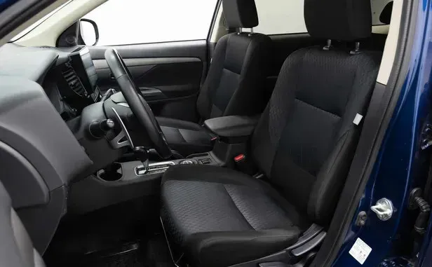 Mitsubishi Outlander, III Рестайлинг — фото 17