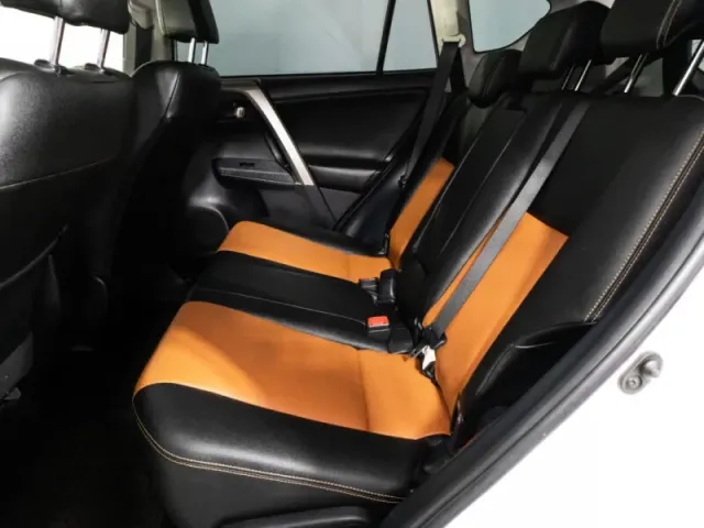 Toyota RAV4, IV (XA40) — фото 10