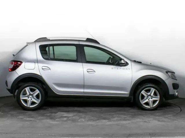 Renault Sandero, II Рестайлинг — фото 4