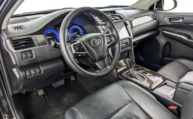 Toyota Camry, VII (XV50) — фото 12