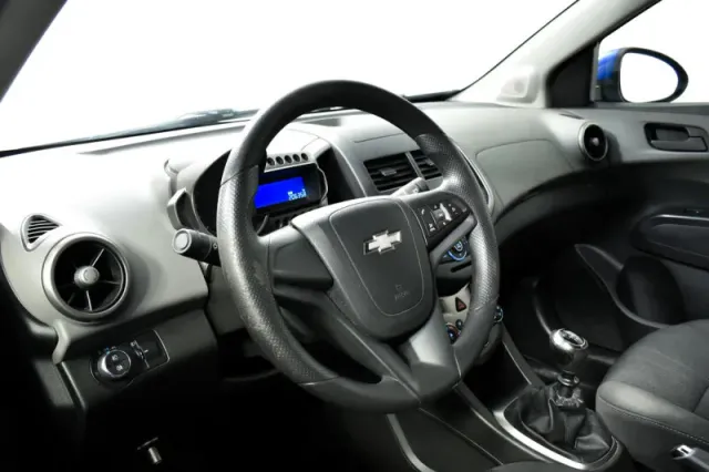 Chevrolet Aveo, II — фото 13