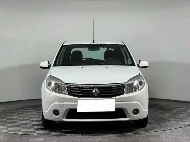 Renault Sandero, I — фото 2