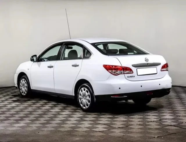 Nissan Almera, III (G15) — фото 7