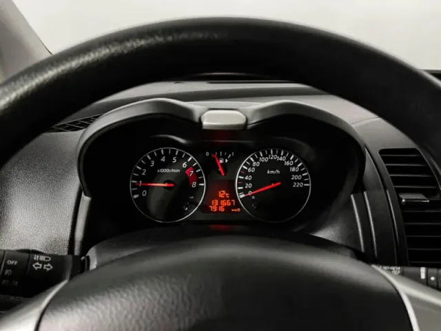 Nissan Note — фото 11