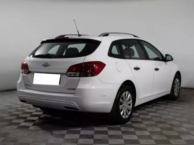 Chevrolet Cruze, I Рестайлинг — фото 3