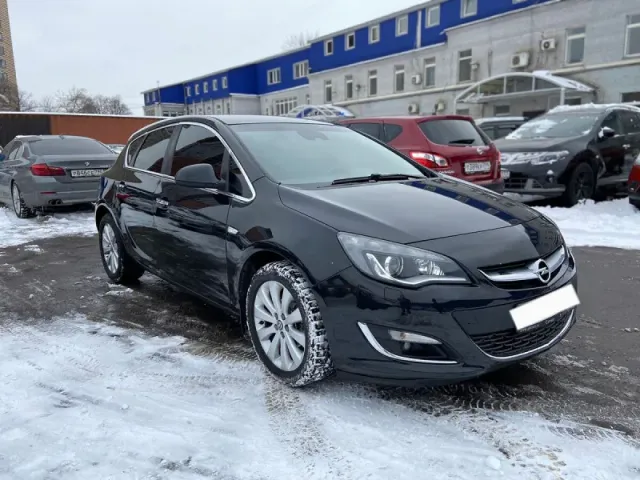 Opel Astra — фото 1