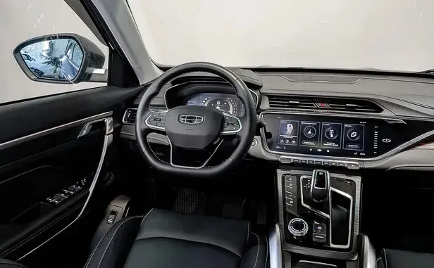 Geely Atlas Pro — фото 5