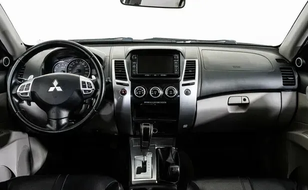 Mitsubishi Pajero Sport, II Рестайлинг — фото 5