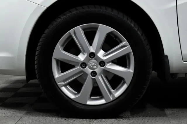 LADA Vesta, I — фото 10
