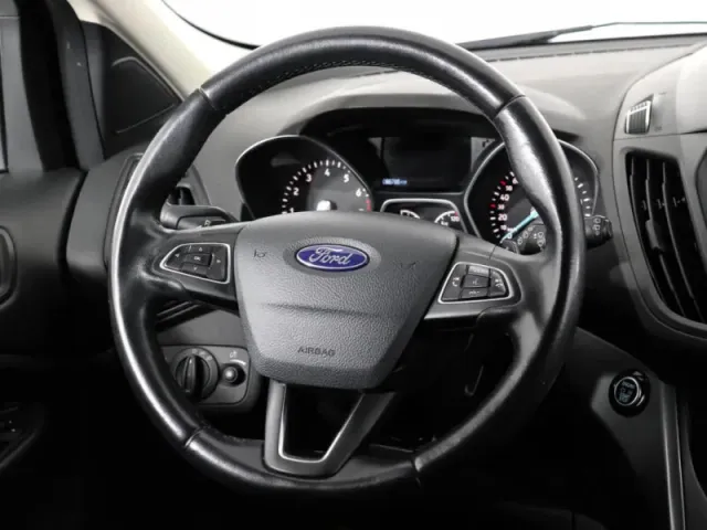 Ford Kuga, II Рестайлинг — фото 10