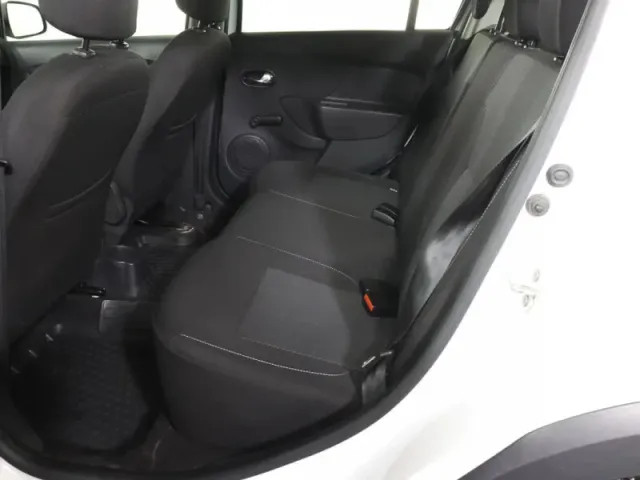 Renault Logan, II Рестайлинг — фото 11