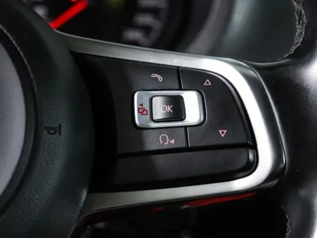 Volkswagen Polo, V Рестайлинг — фото 28