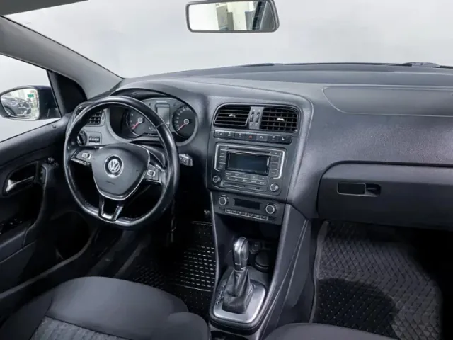 Volkswagen Polo, V Рестайлинг — фото 13