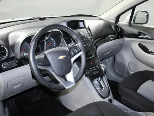 Chevrolet Orlando — фото 13
