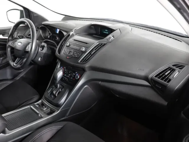 Ford Kuga, II Рестайлинг — фото 10