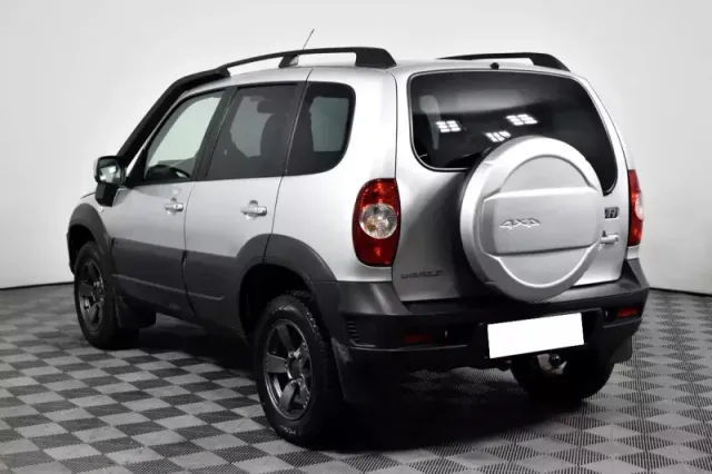 Chevrolet Niva — фото 7