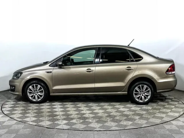 Volkswagen Polo, V Рестайлинг — фото 7