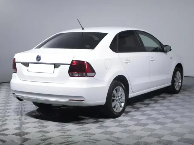 Volkswagen Polo, V Рестайлинг — фото 5