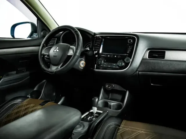 Mitsubishi Outlander, III Рестайлинг 2 — фото 10