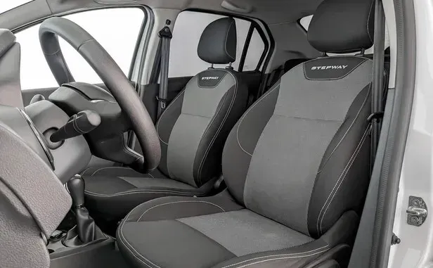 Renault Logan, II Рестайлинг — фото 5