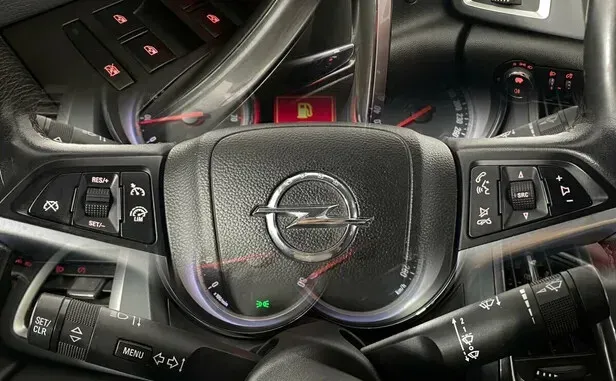 Opel Astra, J Рестайлинг — фото 9