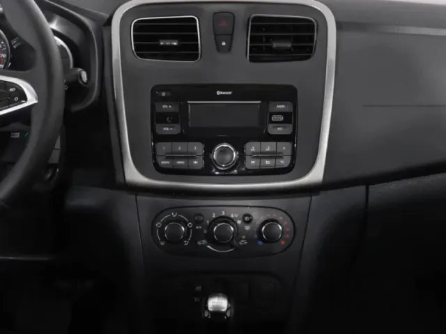 Renault Sandero, II Рестайлинг — фото 12