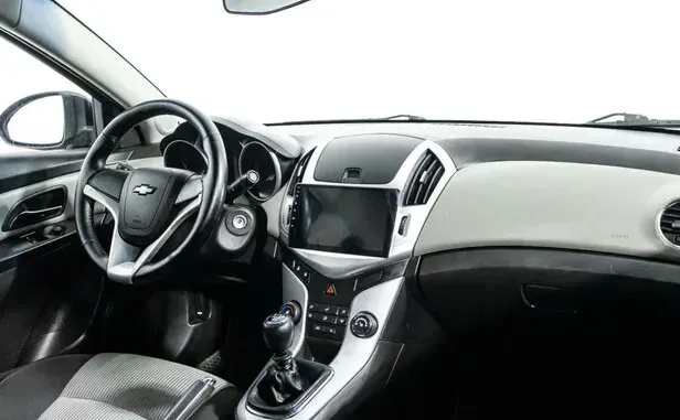 Chevrolet Cruze, I Рестайлинг — фото 5