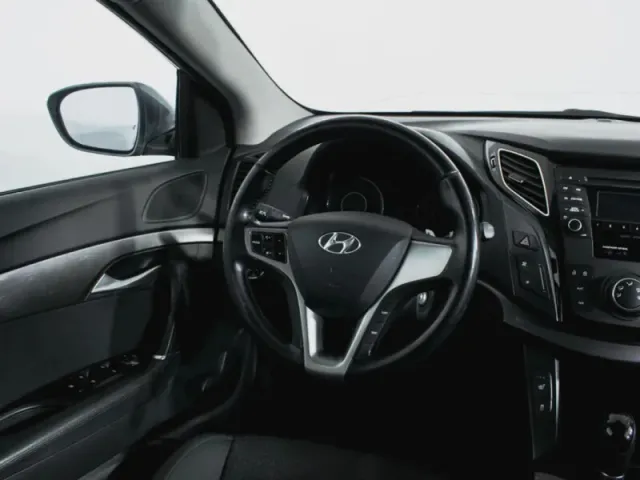 Hyundai i40, I — фото 15