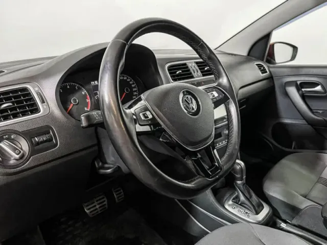 Volkswagen Polo, V Рестайлинг — фото 13