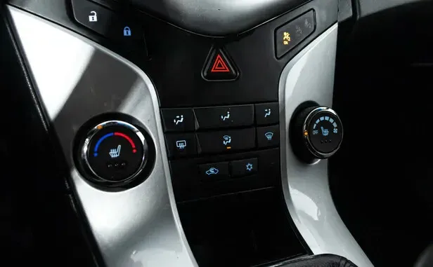 Chevrolet Cruze, I Рестайлинг — фото 8