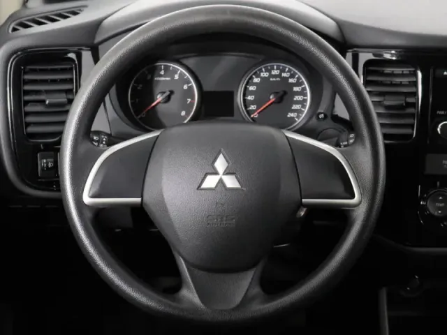 Mitsubishi Outlander, III Рестайлинг — фото 9