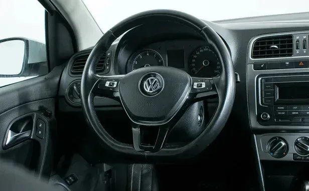Volkswagen Polo, V Рестайлинг — фото 5