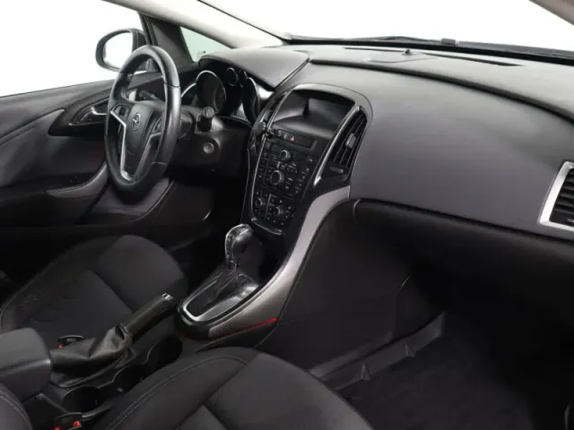 Opel Astra — фото 11