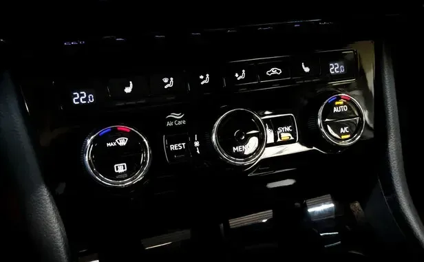 Skoda Superb, III — фото 11