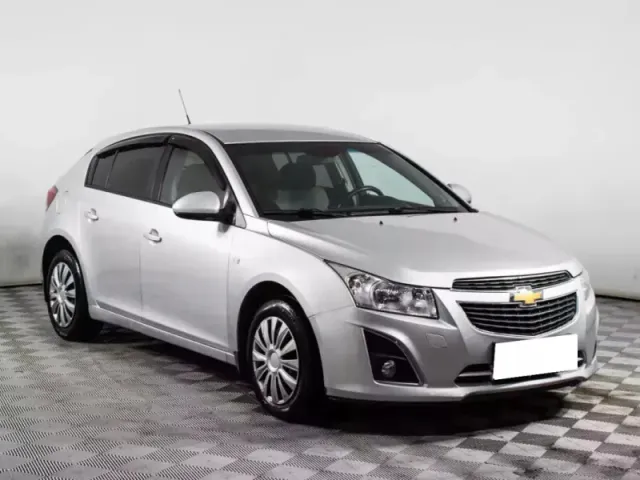Chevrolet Cruze, I Рестайлинг — фото 2